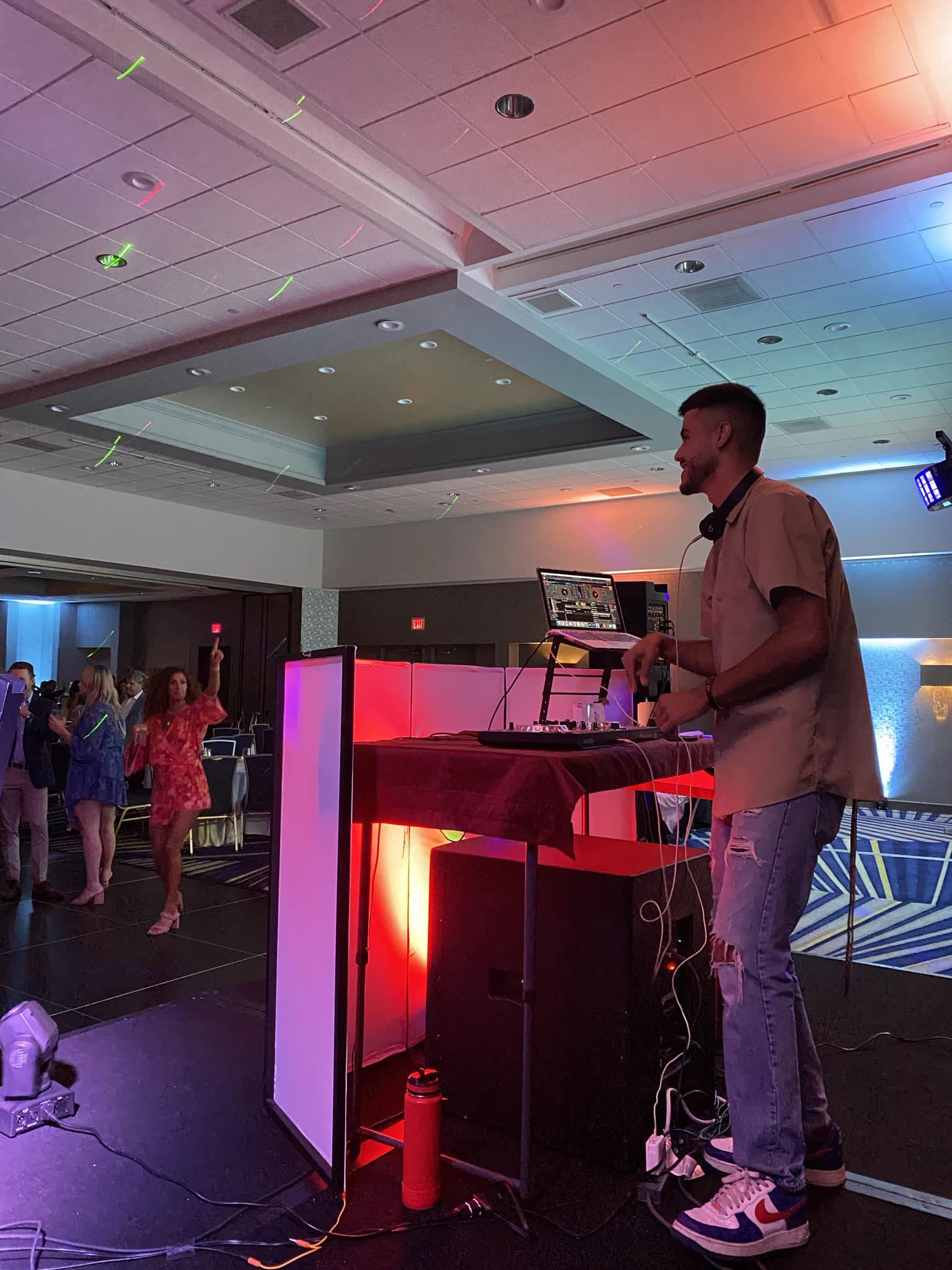 DJ ISH